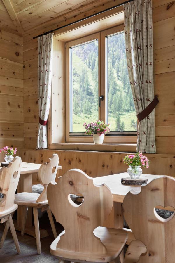 ホテル Berggasthaus Hoellensteinhuette トゥクス エクステリア 写真
